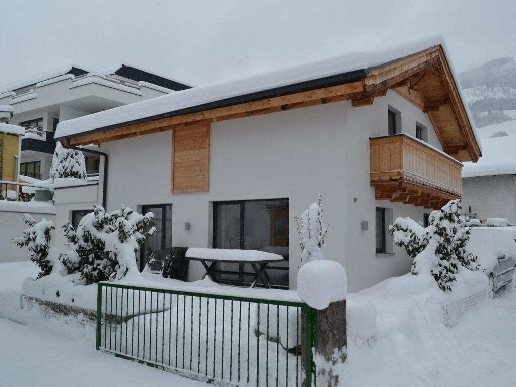 푸슈안데르글로크네르스트라세 Detached Chalet Close To The Ski Area 빌라 외부 사진